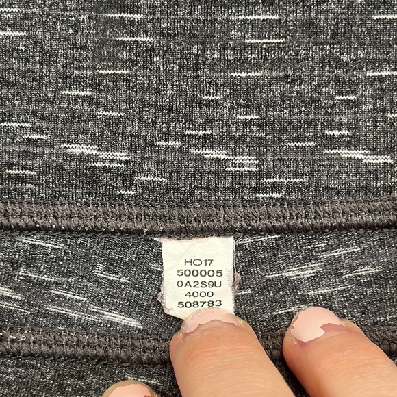 Lucy Grey Cropped Leggings - Picture 3 of 5